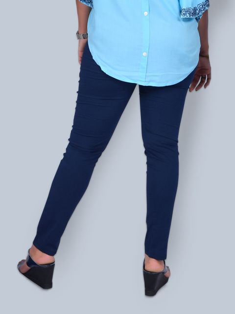 Solid Stretchable Pant - Navy